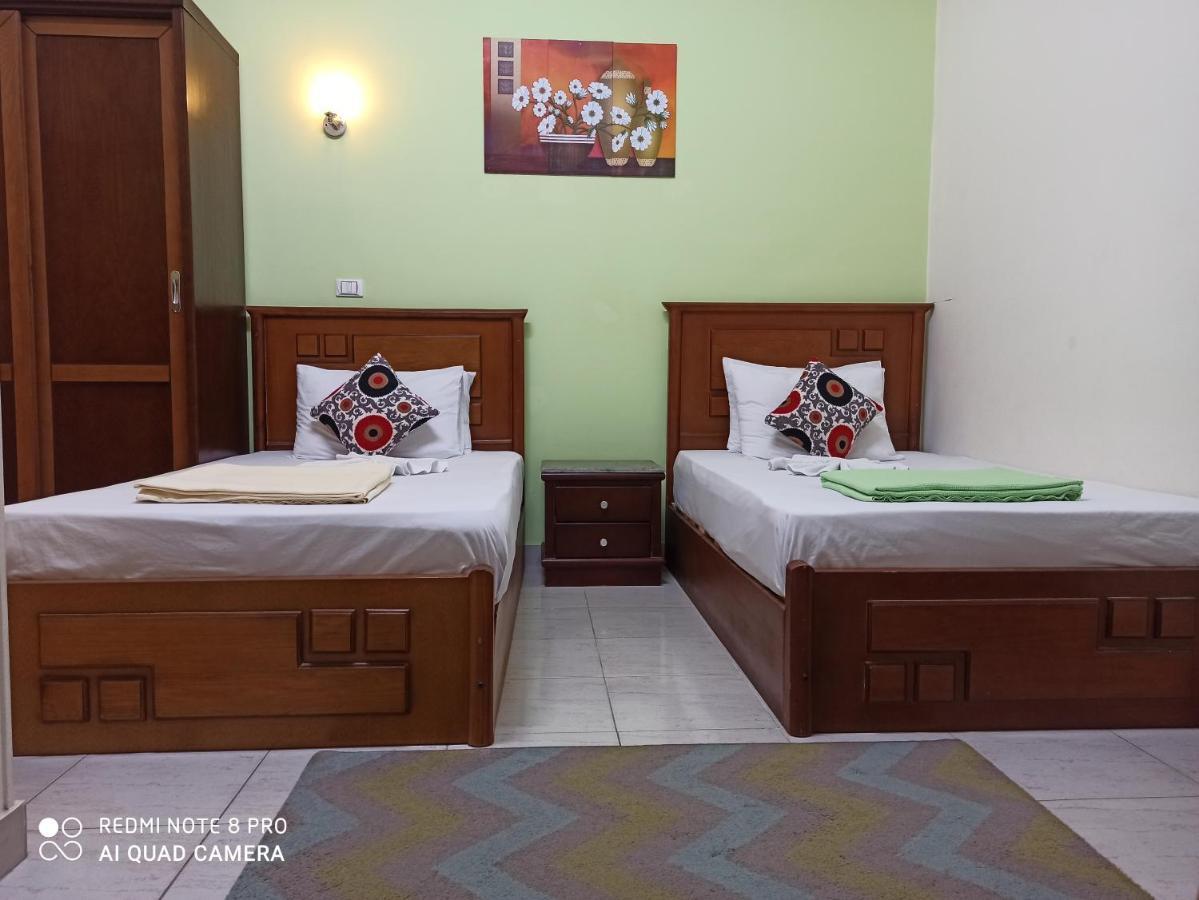 Golden Star Hostel Il Il Cairo Esterno foto