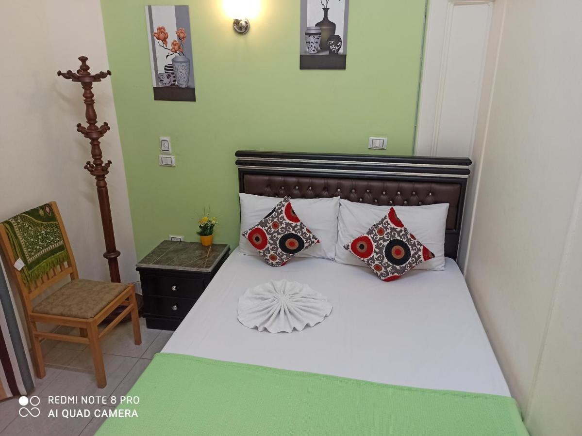 Golden Star Hostel Il Il Cairo Esterno foto