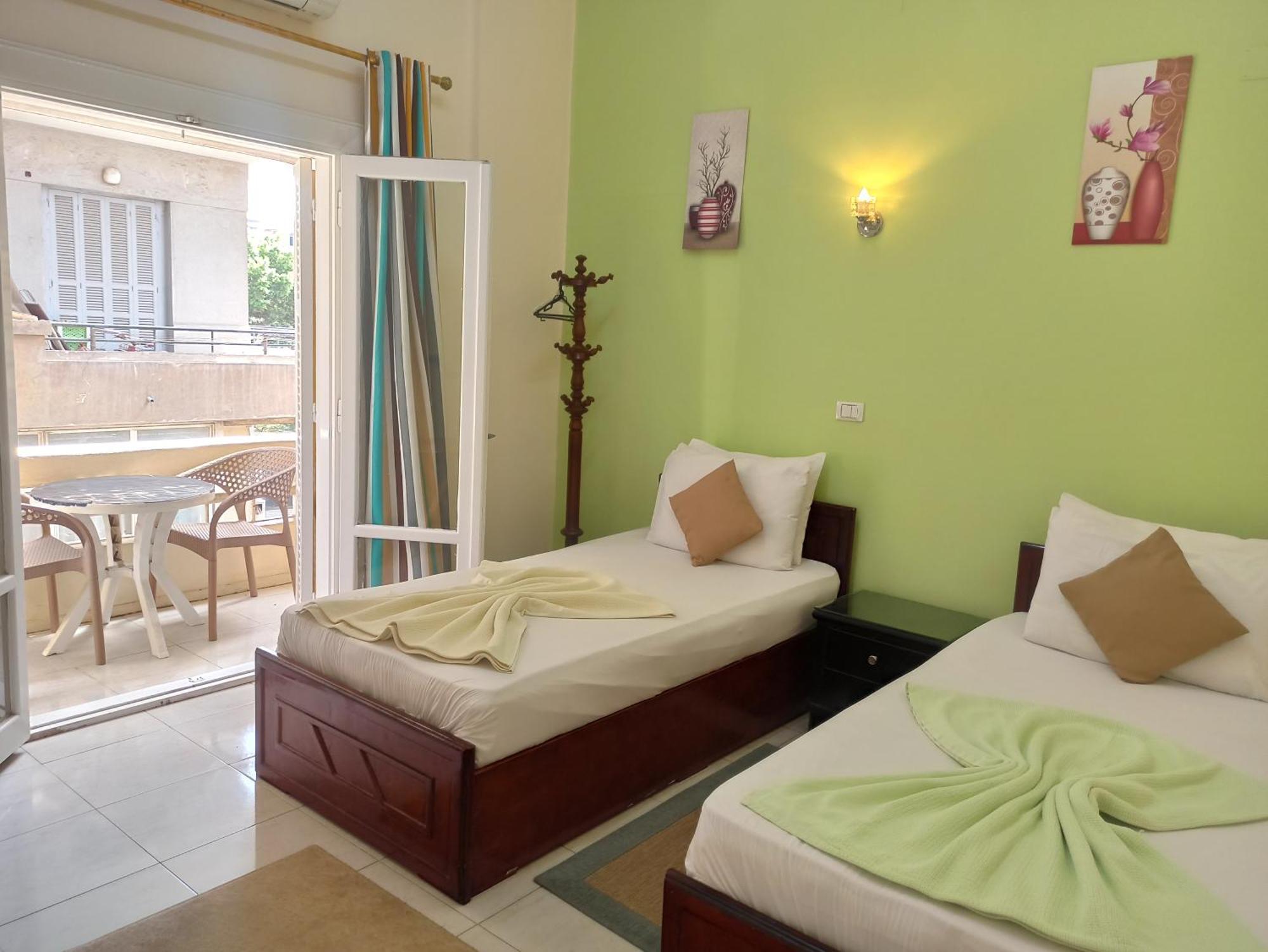 Golden Star Hostel Il Il Cairo Esterno foto