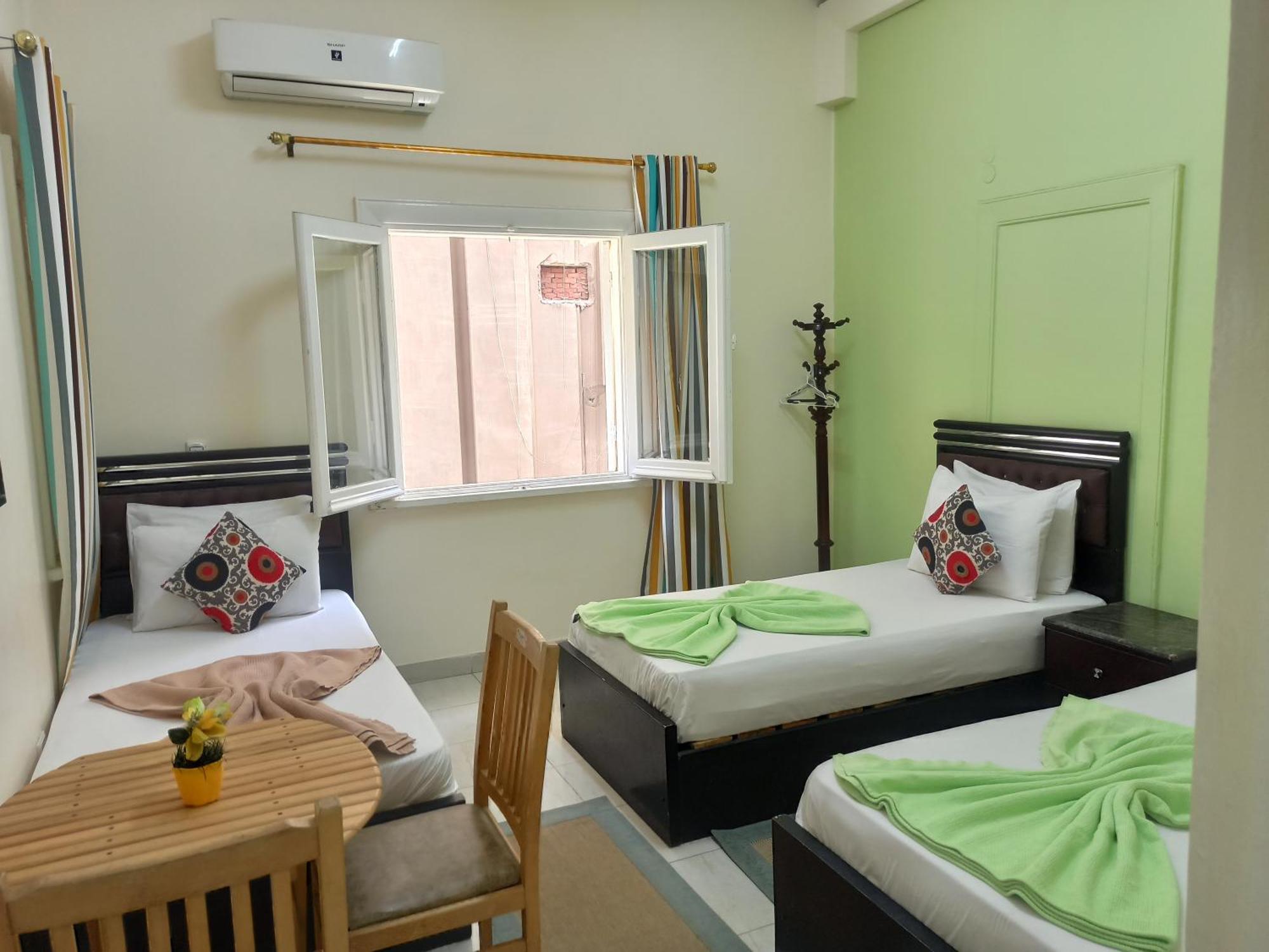 Golden Star Hostel Il Il Cairo Esterno foto