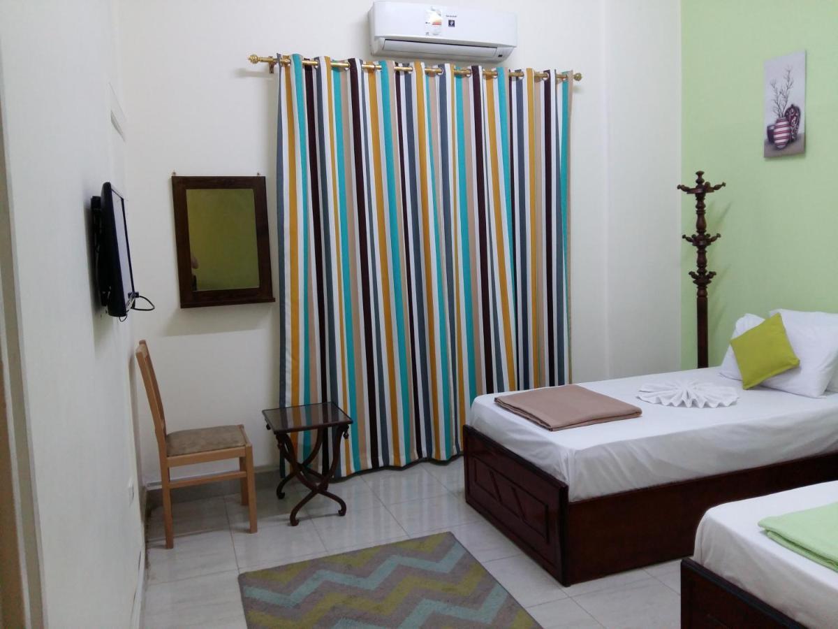 Golden Star Hostel Il Il Cairo Esterno foto